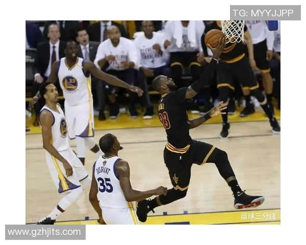 汉堡队与霍芬汉姆的精彩对决分析与赛季前景展望